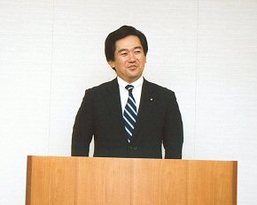 職員に訓示を行う伊藤大臣